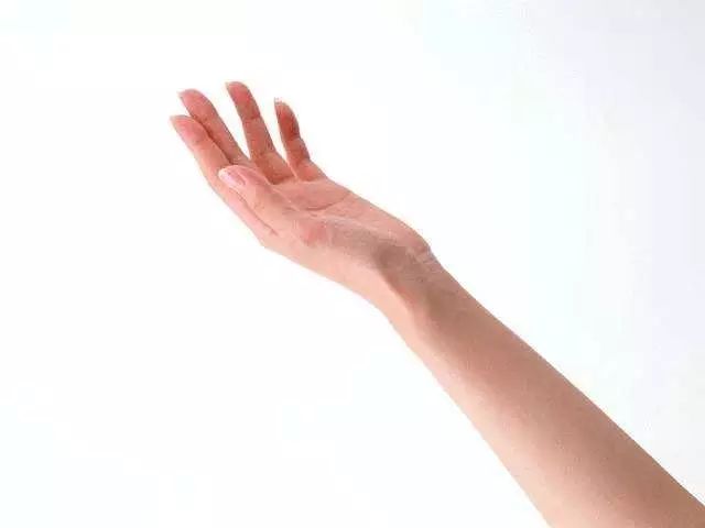 周易研究汇：手指较长的手相有哪些特征？